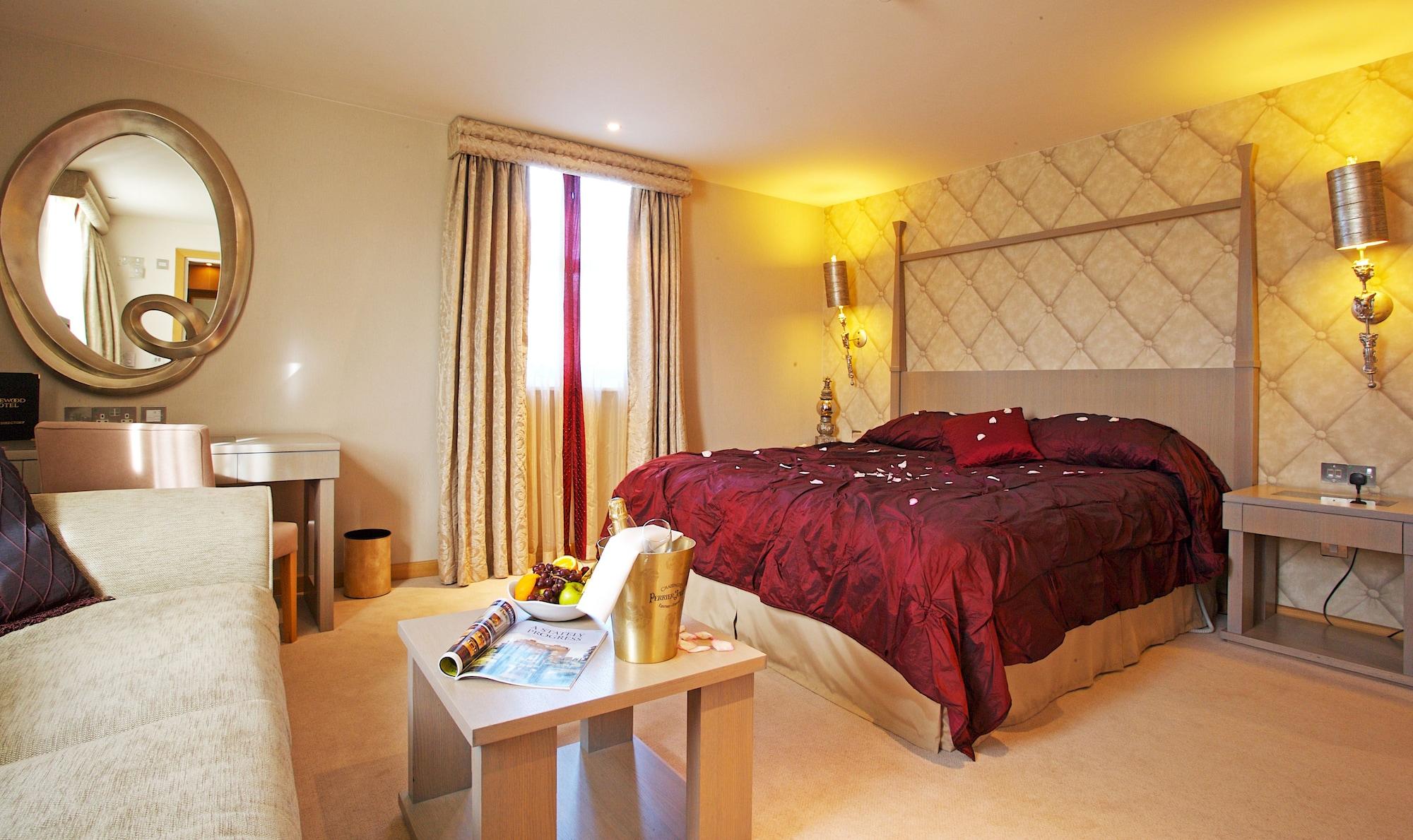 סלאו The Pinewood Hotel מראה חיצוני תמונה