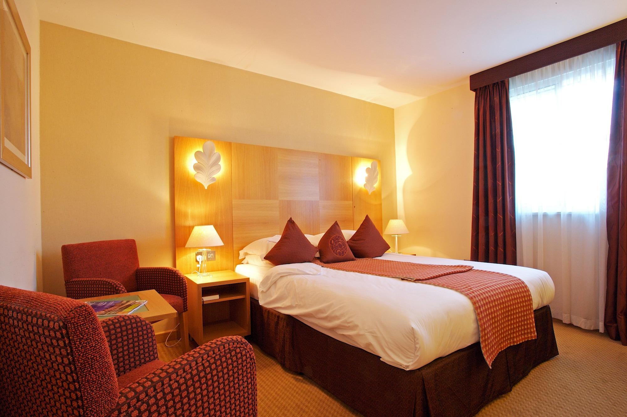 סלאו The Pinewood Hotel מראה חיצוני תמונה
