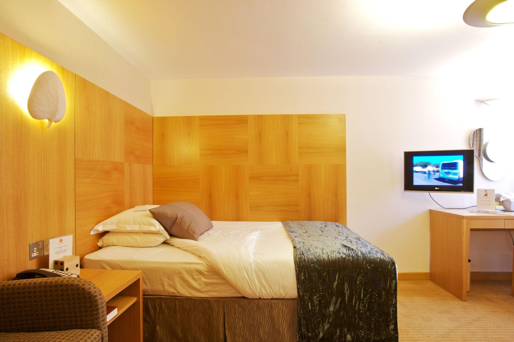 סלאו The Pinewood Hotel מראה חיצוני תמונה